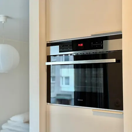 Huoneisto Just Renovated Stylish Nordic By Tram Stop *